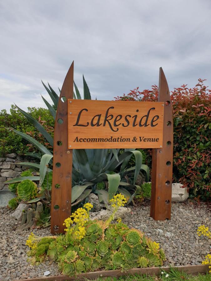 Accommodation At Lakeside 奥玛鲁 外观 照片